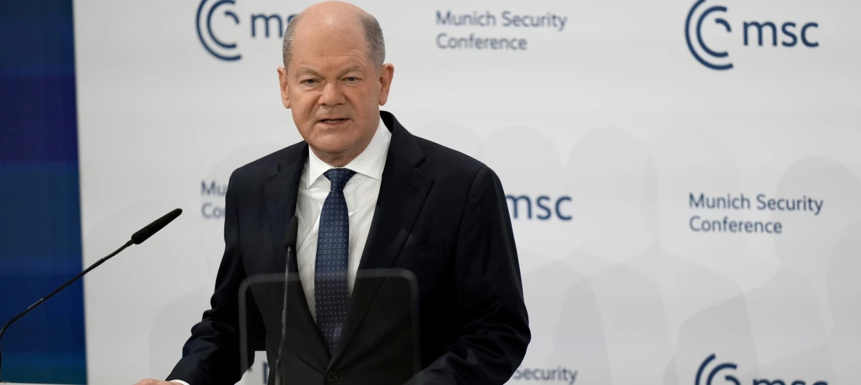 德国总理:不接受美国对德国大选的干涉