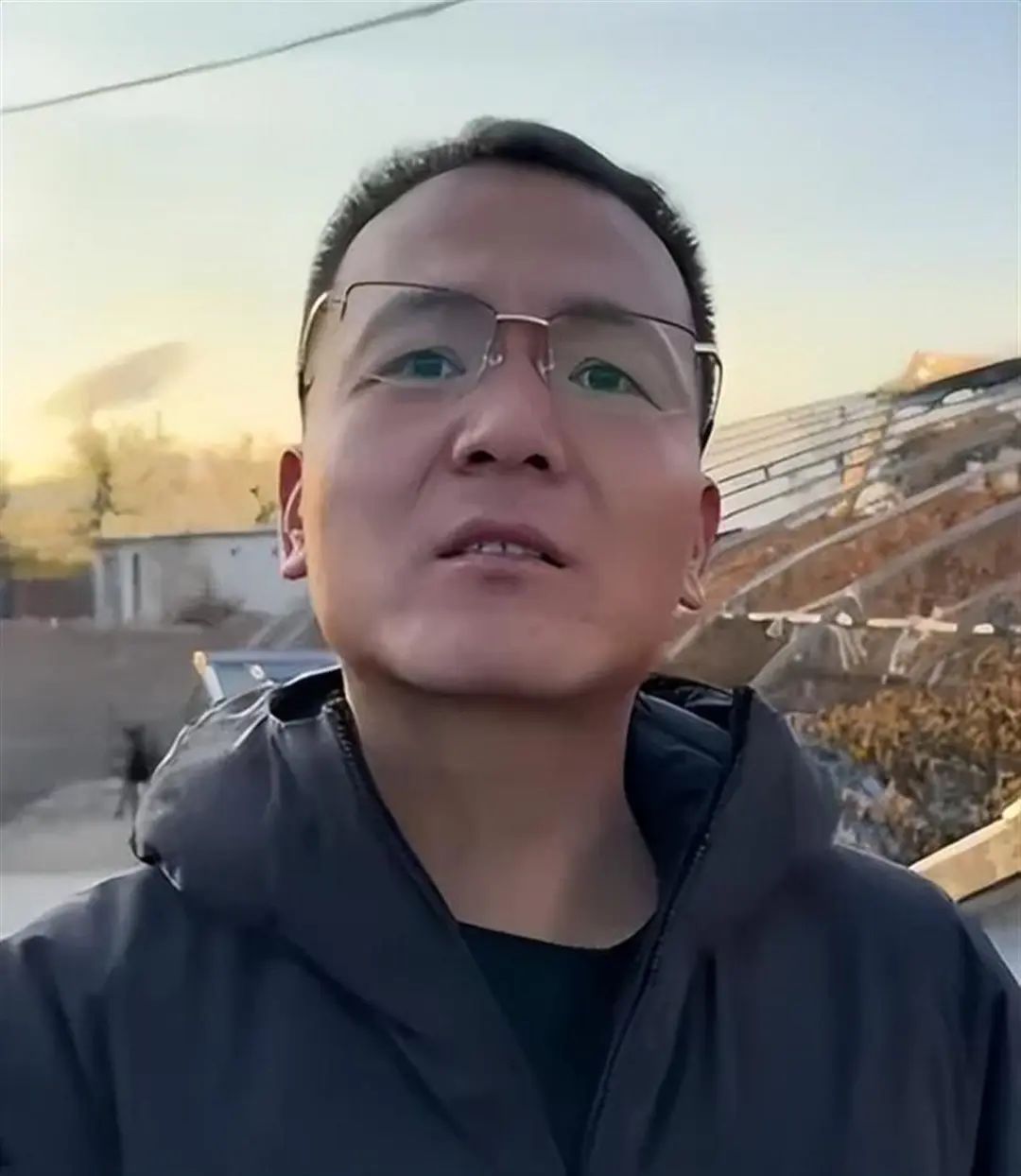 千万粉丝网红潘宏账号内容清空!下架所有视频