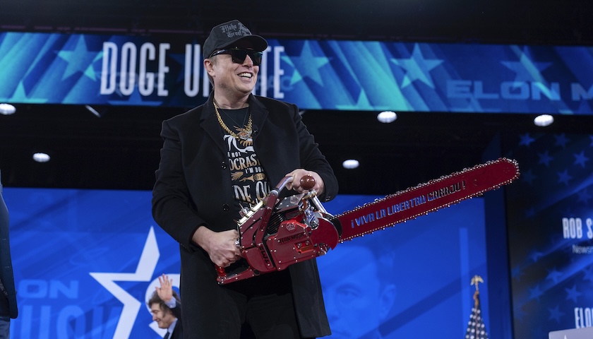 马斯克重提审计美联储,鲍威尔担心独立性受威胁