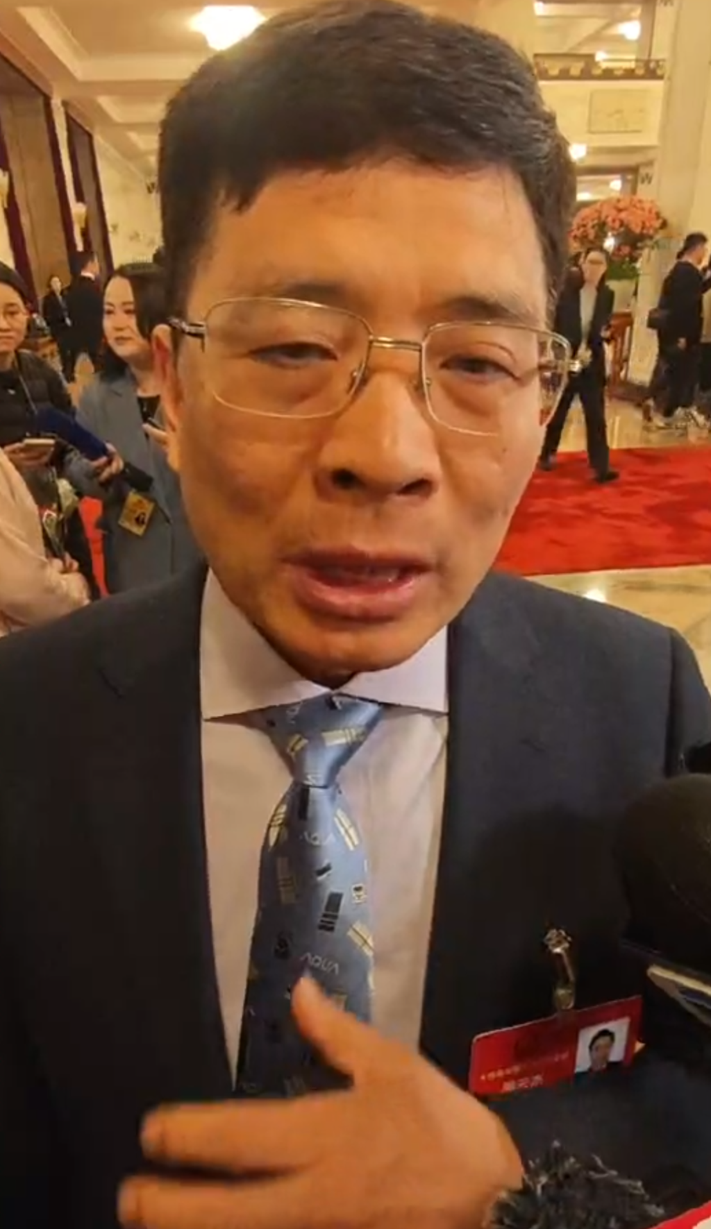 周云杰回应“出圈”:每个人都要适应网络时代,希望全员拥抱新媒体