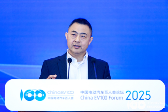 亚马逊全球副总裁：今年将投入1000亿美元用于云和AI基础设施建设