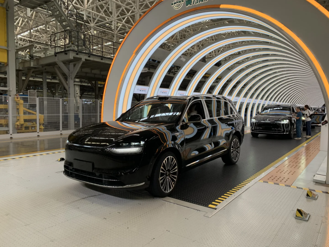 终于赚钱了!赛力斯集团财报发布