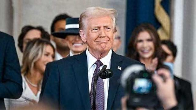 特朗普加征对等关税,竟然还包括这些无人岛?