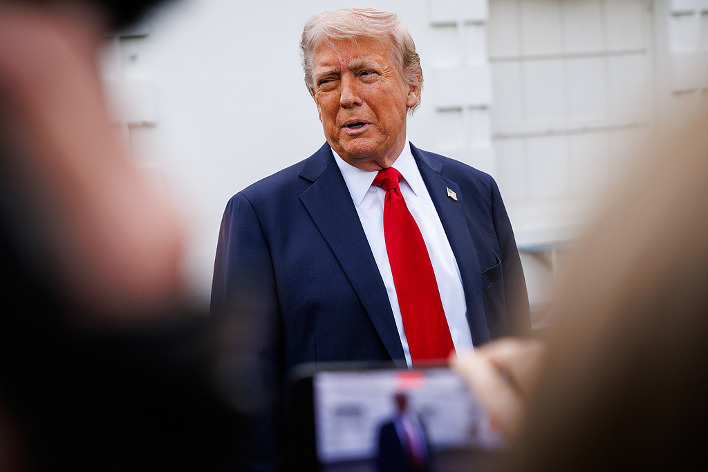 白宫释放“大幅下降”口风!多国抵制关税,美方“眨眼”了?