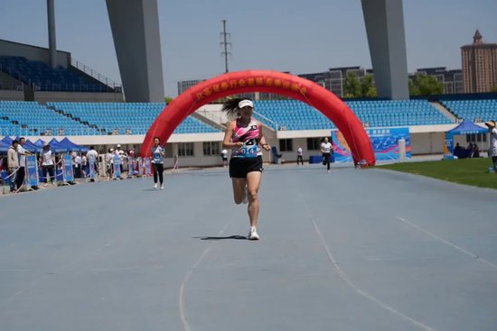 国联民生在江苏省证券业协会首届运动会上勇夺桂冠!