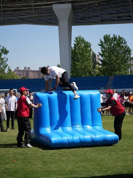 国联民生在江苏省证券业协会首届运动会上勇夺桂冠!