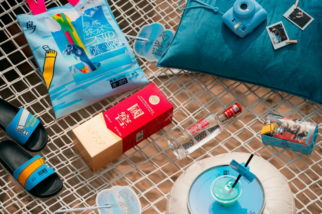 “高端化”引领、“年轻化”打造第二增长曲线,泸州老窖收入利润双增