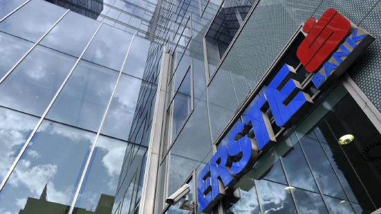 奥地利第一储蓄银行集团以77亿美元收购桑坦德银行波兰子公司49%的股份