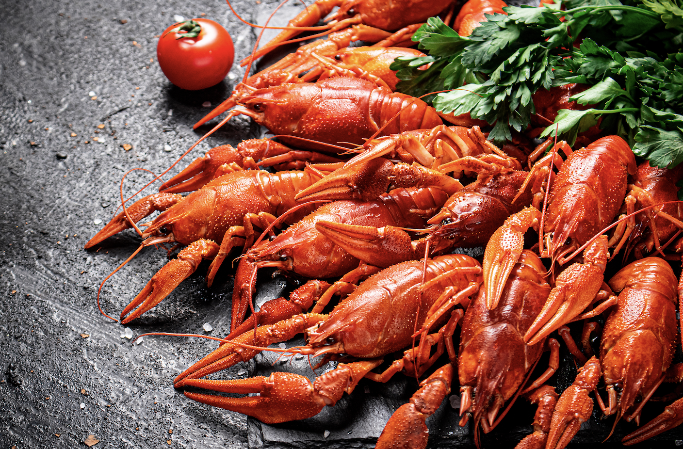 小龙虾价格暴降近50% 国联水产去年净亏损约7.42亿