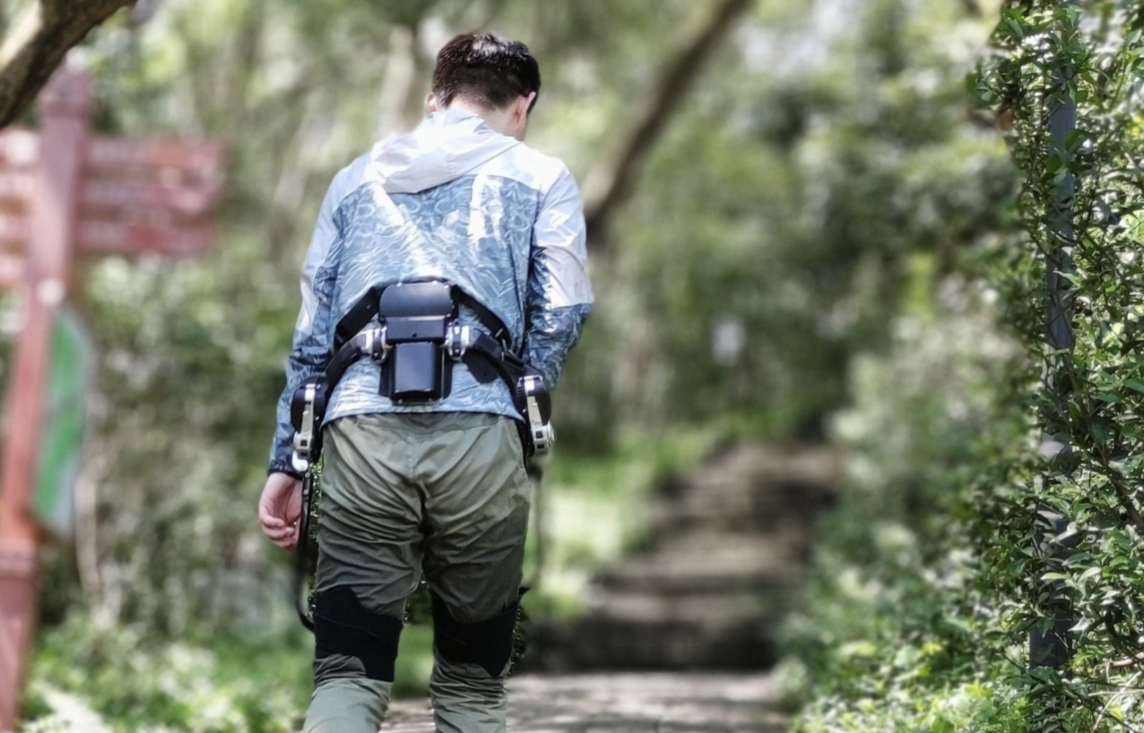 外骨骼机器人火爆多家景区，相关上市公司股价大涨超七成