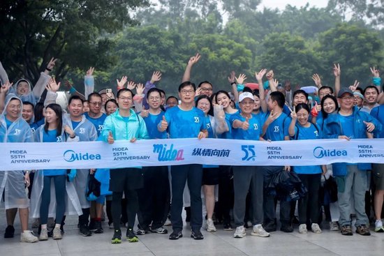 方洪波：美的所有的领域小米都进入了，战术上重视，战略上不怕