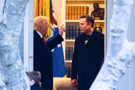 一周外盘头条|特朗普马斯克公开决裂 白银升至2012年来新高 美国4月贸易逆差减半 稳定币第一股IPO股价狂飙