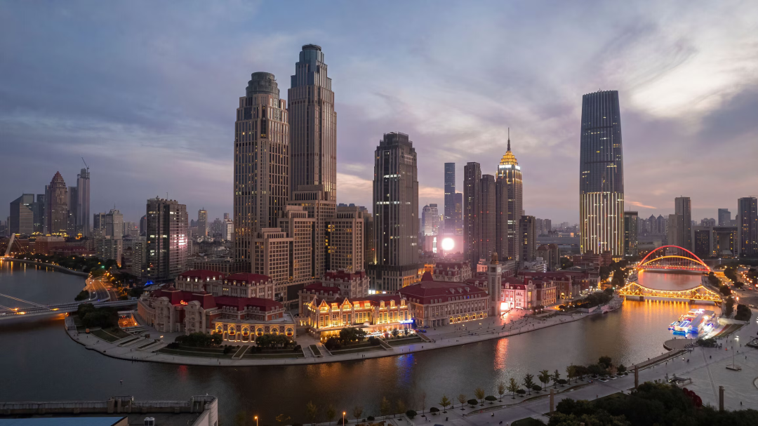 “夏季达沃斯”是什么?关于中国新领军者年会的5个要点