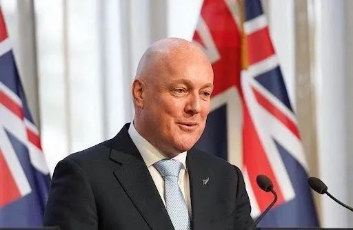 领先指标6连跌!美国衰退阴云压境,纽币能否独善其身?