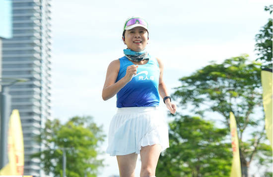 贵人鸟吕秀兰发起#美好生活简单跑#倡议，跑步可以很简单！