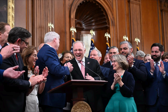 华府最核心：“大而美法案”的小故事