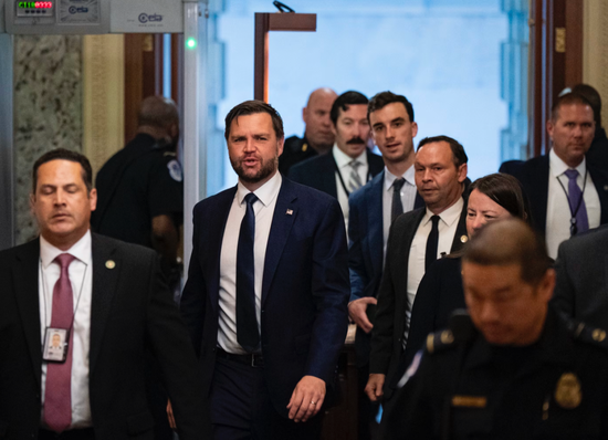 华府最核心：“大而美法案”的小故事