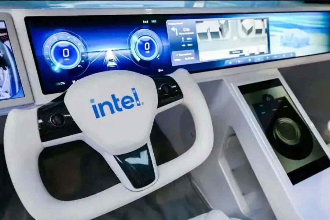 断臂求生，芯片大厂英特尔汽车梦碎