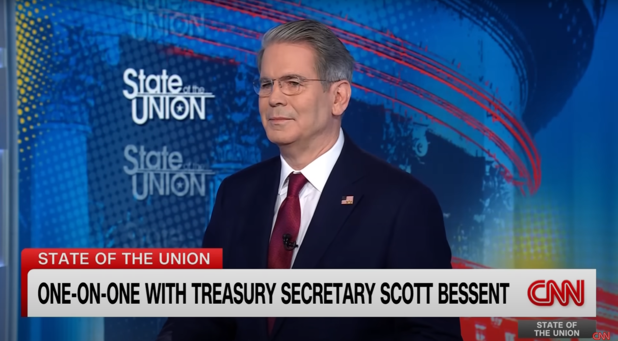 马斯克宣布成立新政党后，美财长隐晦批评：他应担心自己的公司，而非插手政治