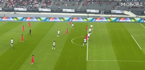 东亚杯首战国足0比3不敌韩国,对阵韩国六连败且一球未进