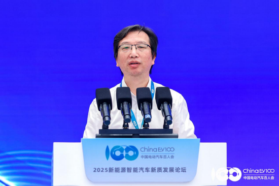 领充新能源周强:数智化和人工智能会为能源的应用和开发提供新的空间