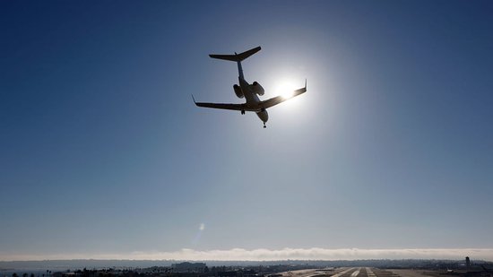 路威酩轩支持的投资集团收购私人飞机公司Flexjet 20%股份