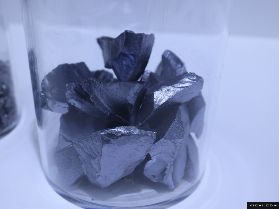 “见证历史”!多晶硅期货连续二天触及涨停,月涨幅超50%,背后受何驱动