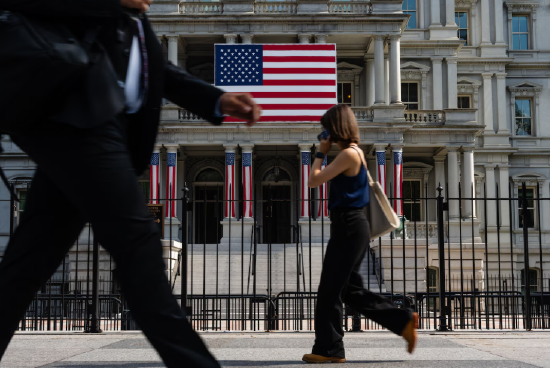 媒体:美国政府效率部拟在特朗普就职一周年之前取消50%联邦法规