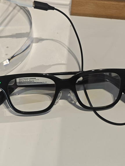 阿里入局、“百镜”开打！ 哪家能成为你的“第二双眼”？ | WAIC 观察