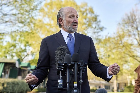 美商务部长称8月1日加征关税期限将不再延长