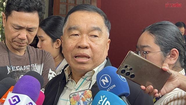 跟特朗普通完话，3小时后泰柬互相炮击并持续交火