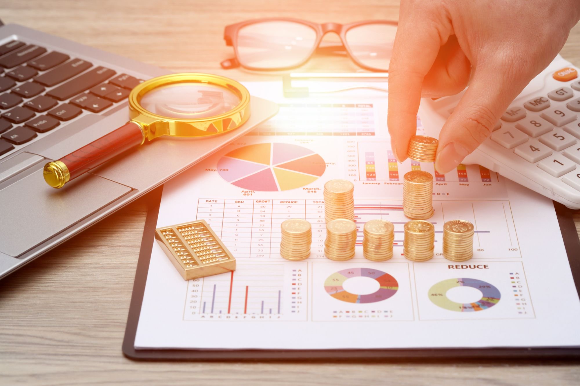 两周跌超5%,银行股倒车接人?中期分红即将启动,专家:银行股依旧被低估