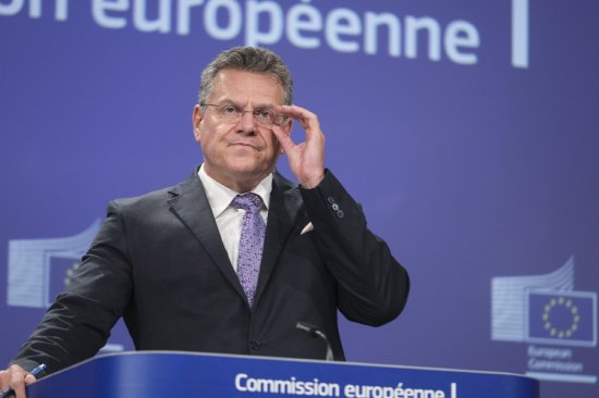 一纸糟糕的贸易协议揭露苦涩现实：欧盟的国际地位已大不如前