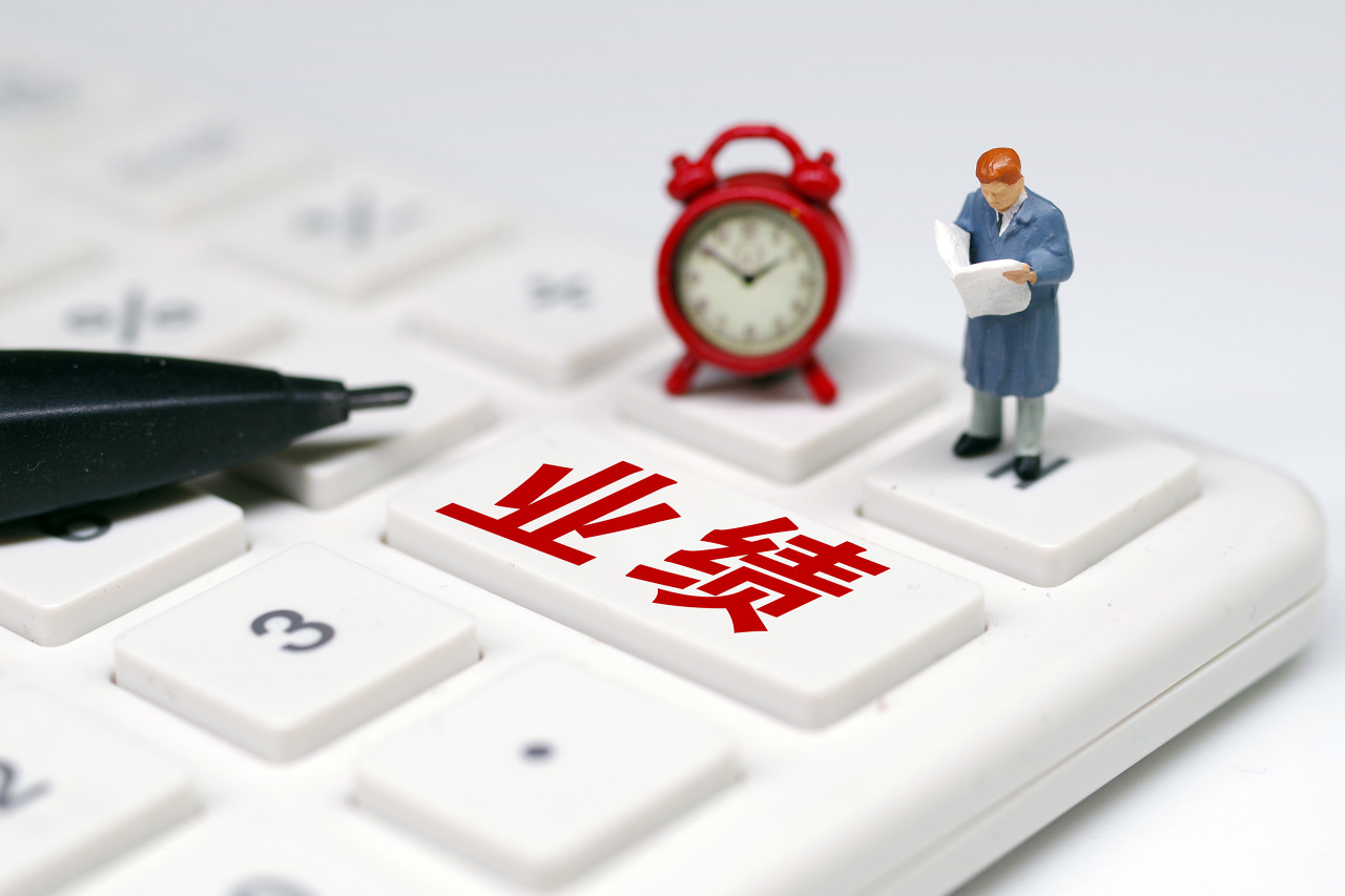 紧追泰康人寿 中邮人寿上半年保险业务收入1180亿！年内举牌两家上市公司