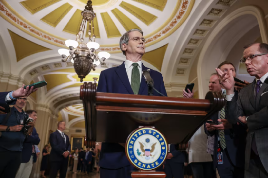 特朗普称财长贝森特不再是美联储主席候选人