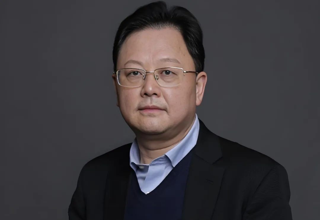 “锂王”李良彬财富较高点缩水超250亿 旗下赣锋锂业仍处于亏损状态