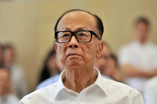 李嘉诚旗下和黄医药，股价闪崩！公司囤积现金近百亿元，大幅减少在中国以外的研发投资