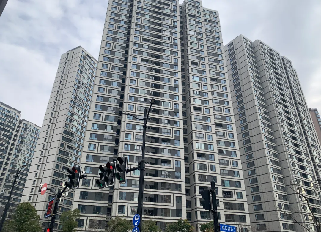 上海7月二手房成交量稳了，但挂牌总量偏高，“大多数房源都能再砍一点价”