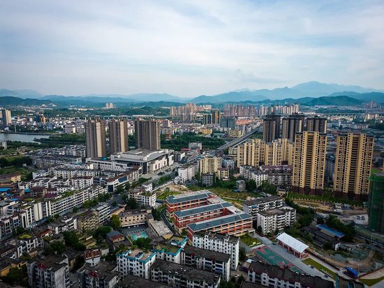 宜春最大锂矿停产背后：宁德时代在宜春的碳酸锂完全成本在10万元/吨左右  行业或迎来价值重估