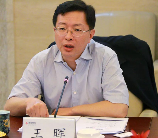 突发!万亿级银行董事长辞职:成都银行58岁董事长辞职,任职超20年,“75后”黄建军接任