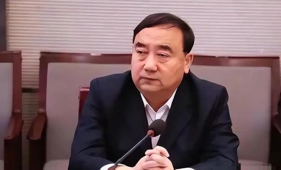 大草原“猛虎”云光中的贪腐往事