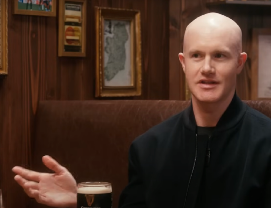 Coinbase CEO：开除了一些不按要求使用AI的员工
