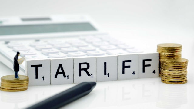 鲍威尔终于“放鸽”!美股8月将如何收尾