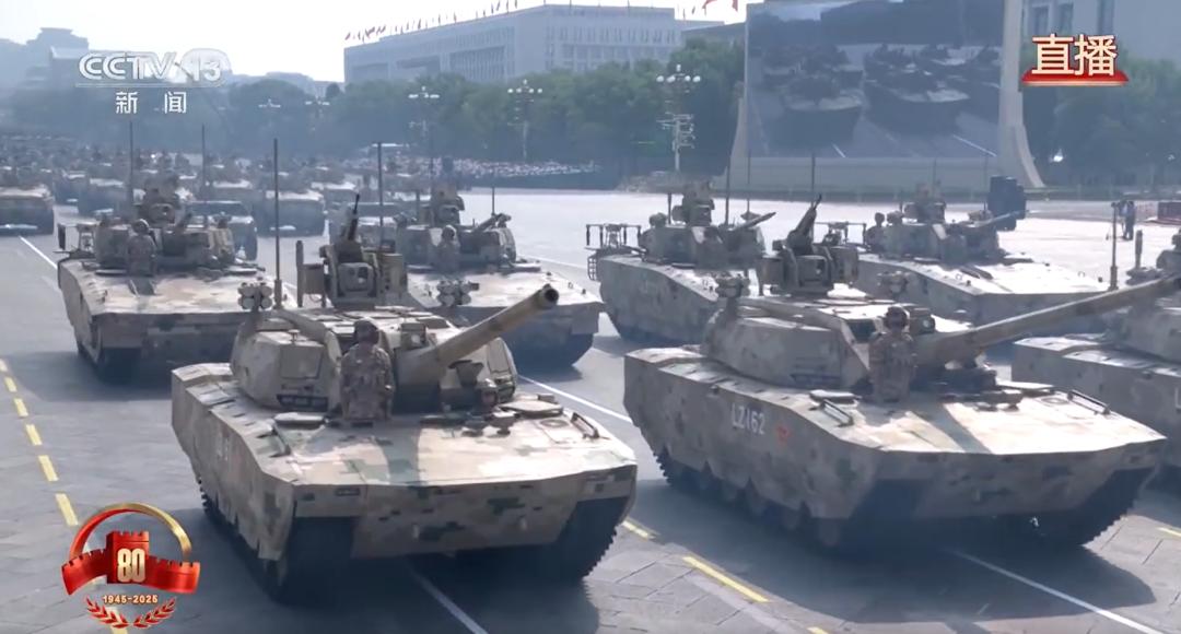 100坦克首次亮相，解读来了！