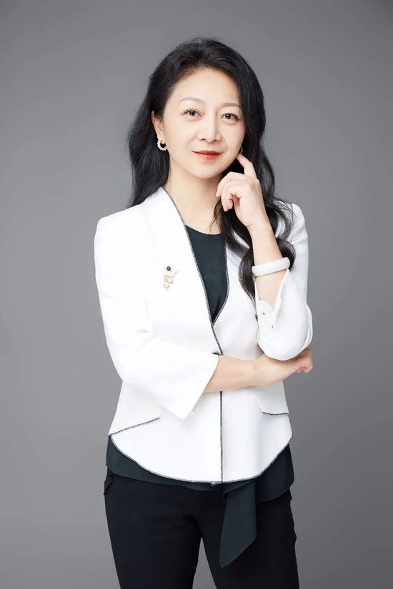 雷军和张一鸣背后的女人,正在寻找下一个字节