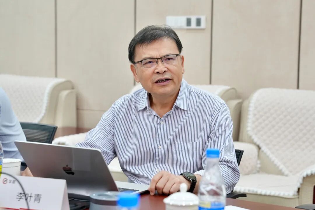 华新举办2025年半年度业绩发布会