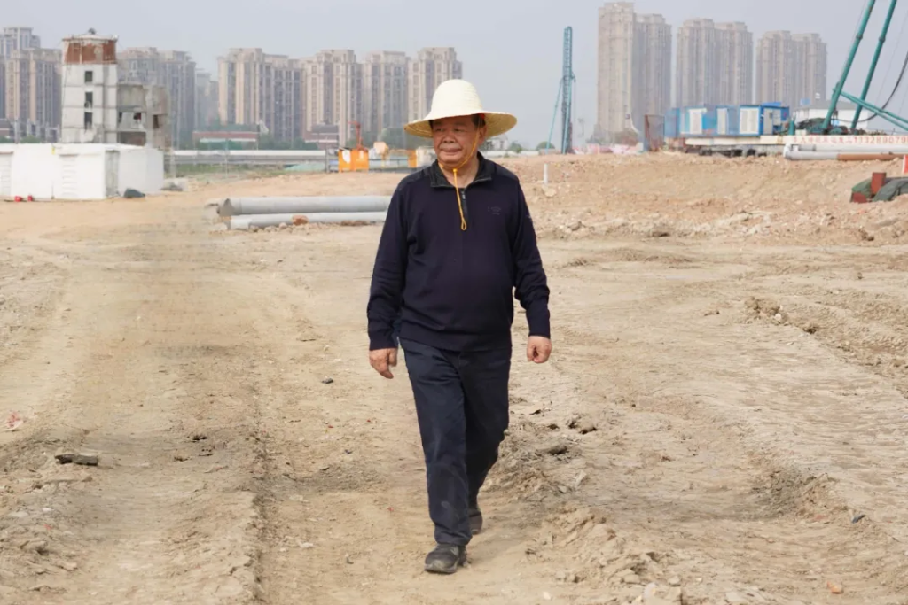 曹德旺在福耀科技大学开学典礼致辞：教育绝不能脱离实际