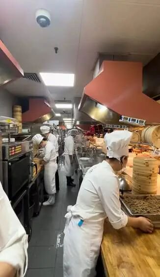 对话西贝超十年老厨师长:西贝没有预制菜,只有“工序前置”