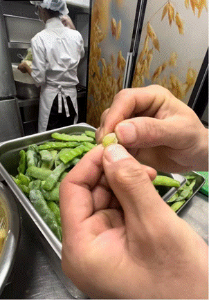 对话西贝超十年老厨师长:西贝没有预制菜,只有“工序前置”