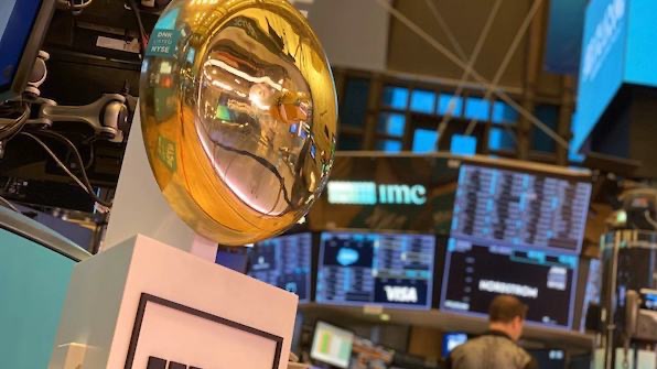 美联储降息落地美股放量创新高，9月魔咒被打破？